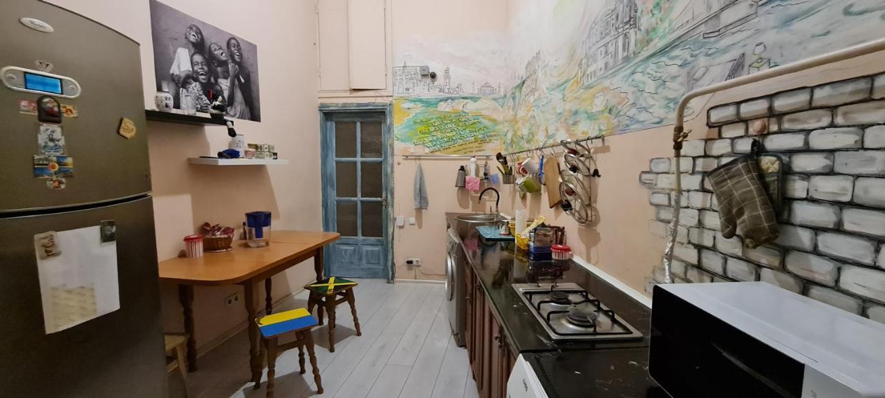 Dja Hostel Kiev Luaran gambar