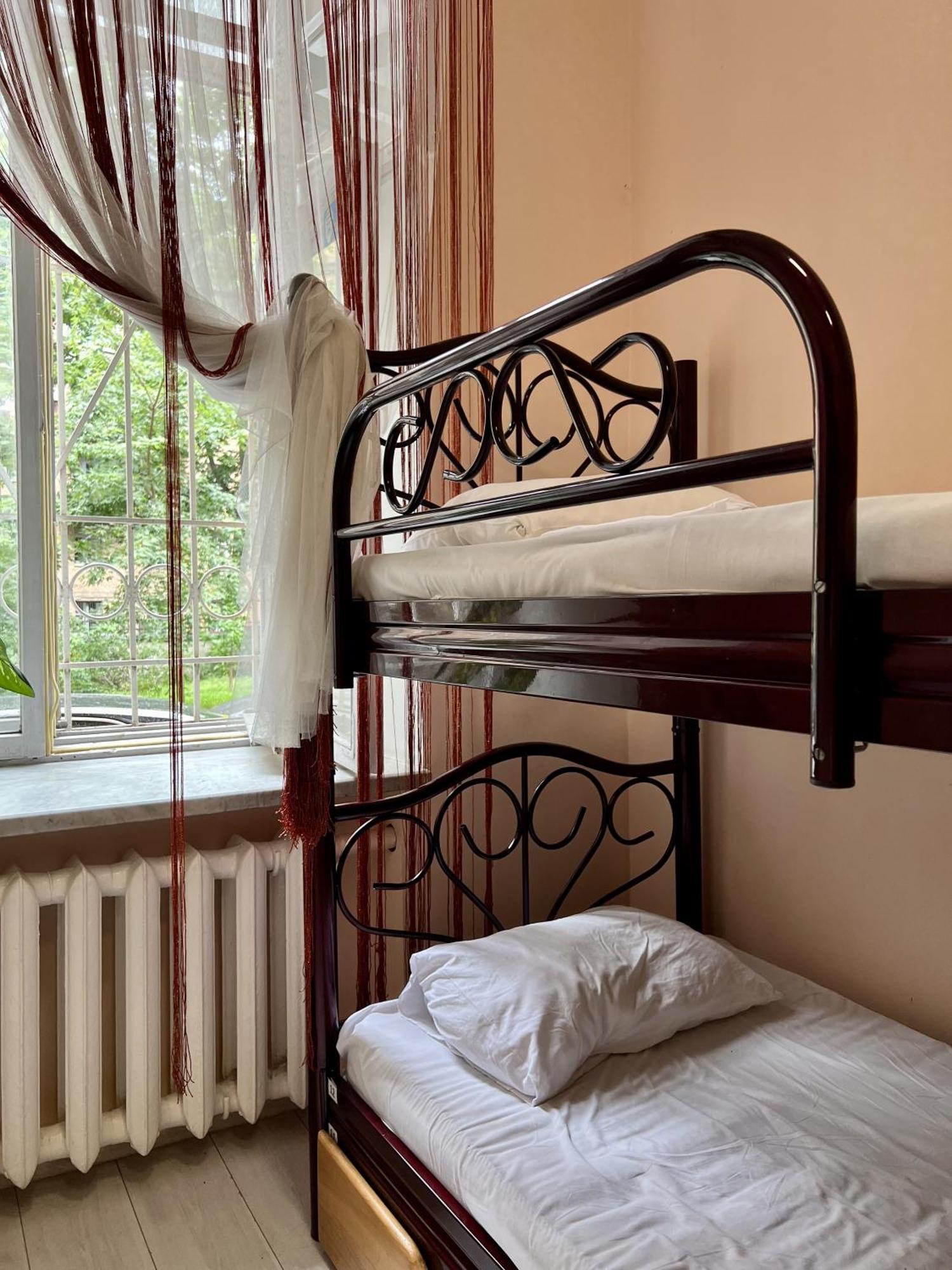 Dja Hostel Kiev Luaran gambar