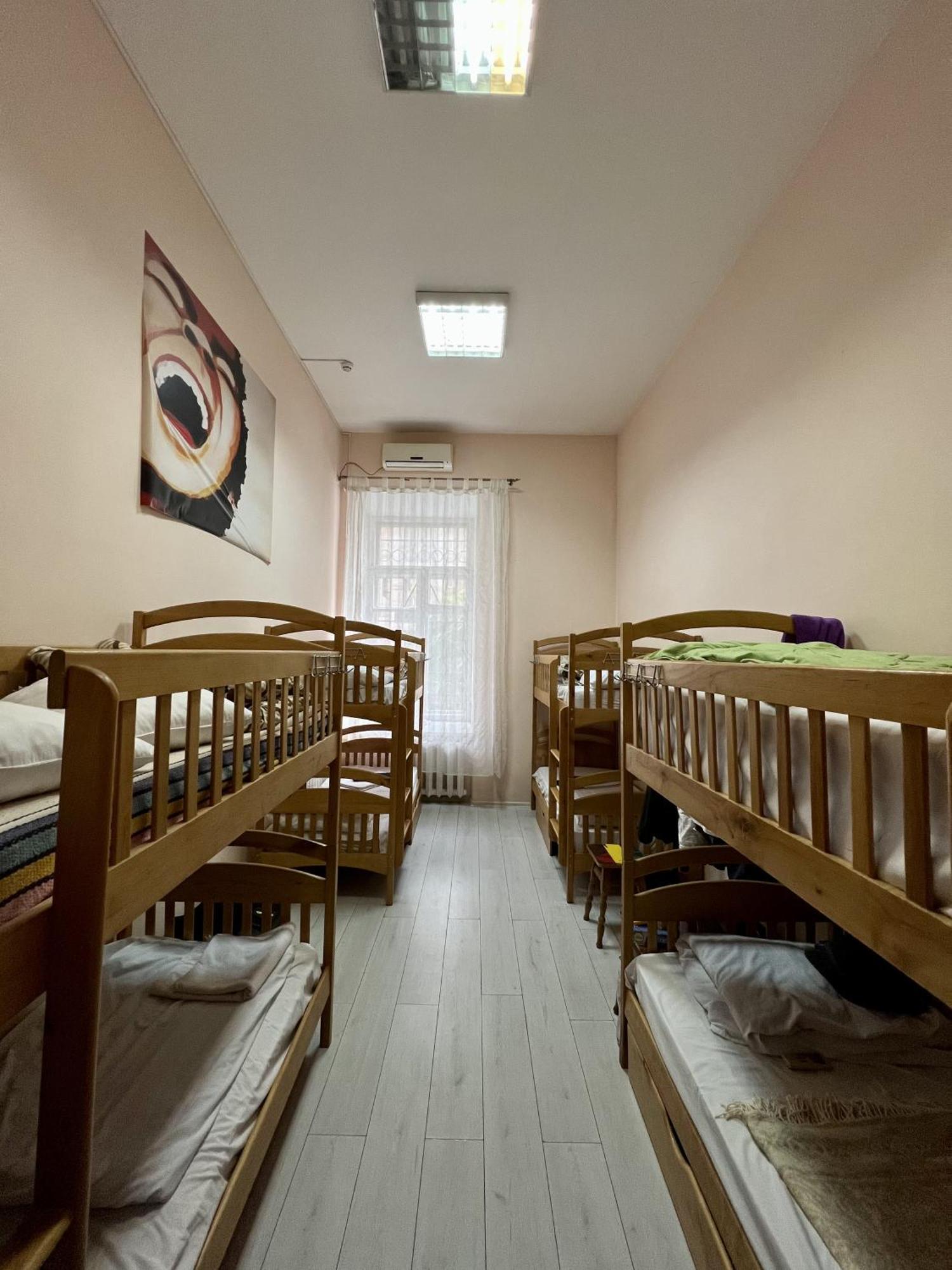 Dja Hostel Kiev Luaran gambar