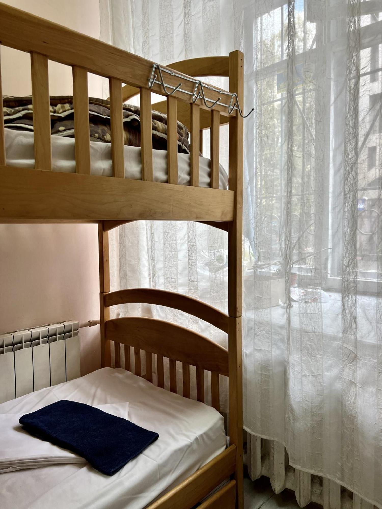 Dja Hostel Kiev Luaran gambar