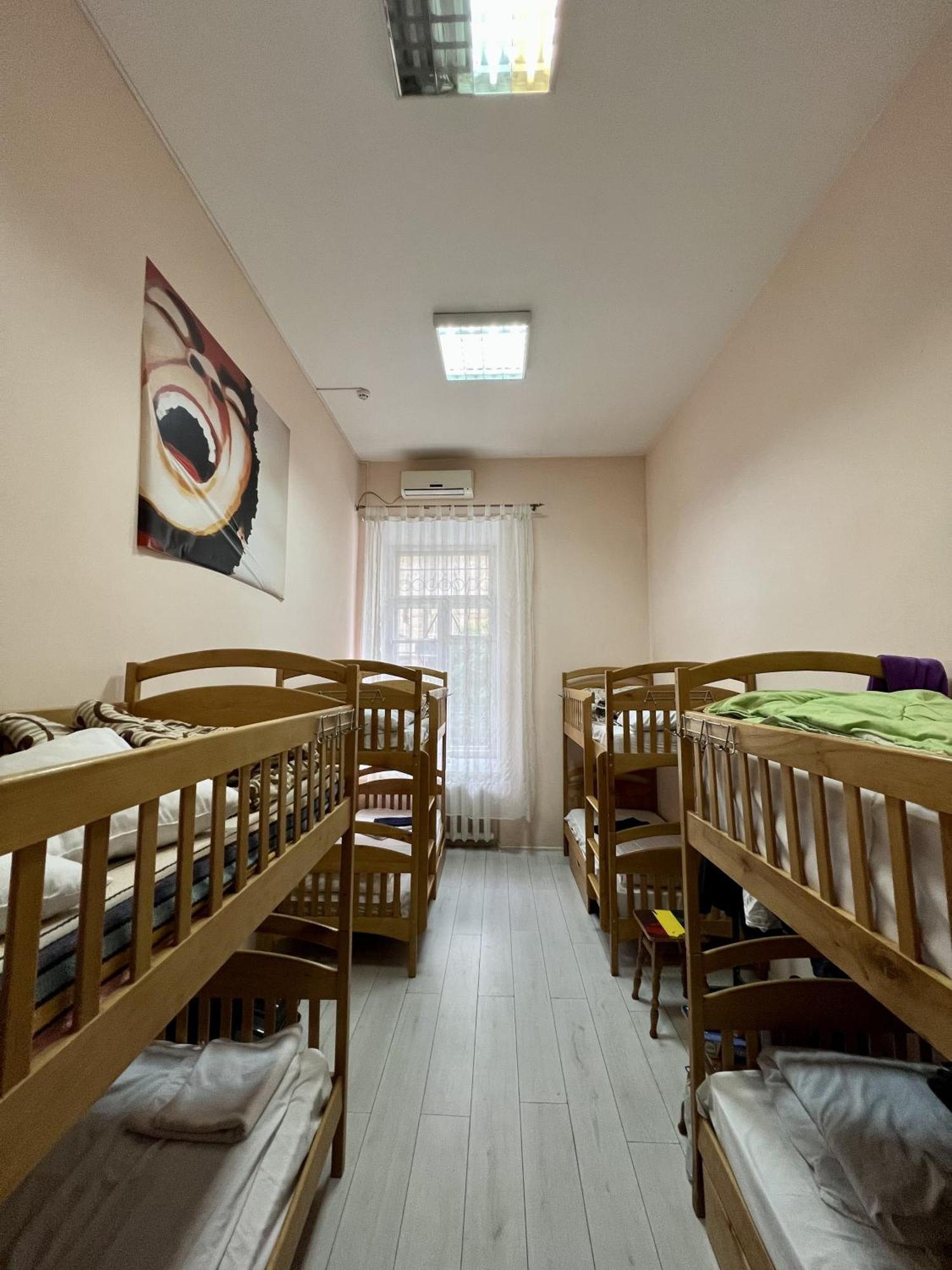 Dja Hostel Kiev Luaran gambar